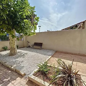 Charmante Maison De Avec Jardin, Terrasse Et Terrain De Petanque Hébergement de vacances Fos-sur-Mer